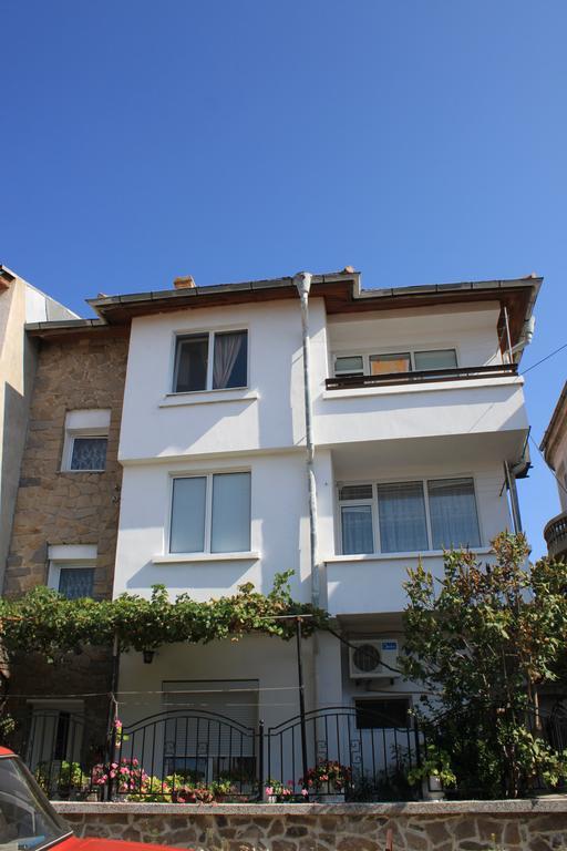 Megi Apartments Созополь Номер фото